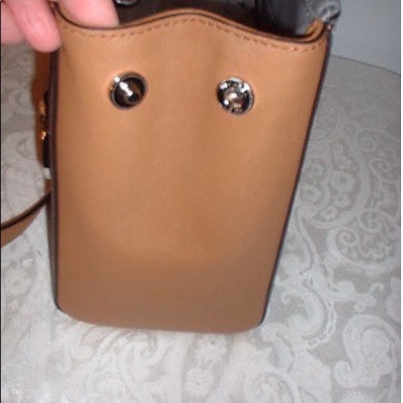 Michael Kors Satchel MD Sutton & Wallet - Picture 4 of 8